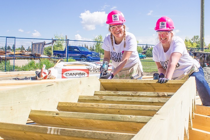 Women-Build-May-28-2016-13.jpg