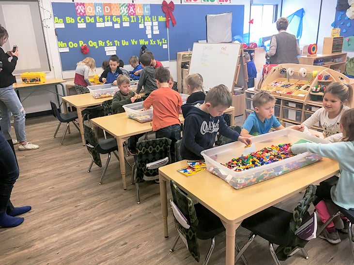 Kid-Groups-Lego-Build