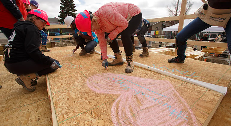 Women Build Heart