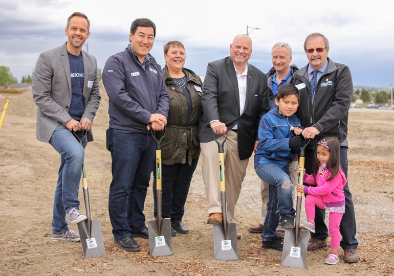 Okotoks-Groundbreaking-(770x540).jpg